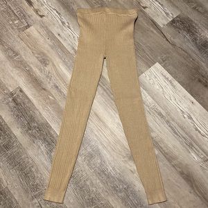 #4. Daisy Knit Ribbed Legging